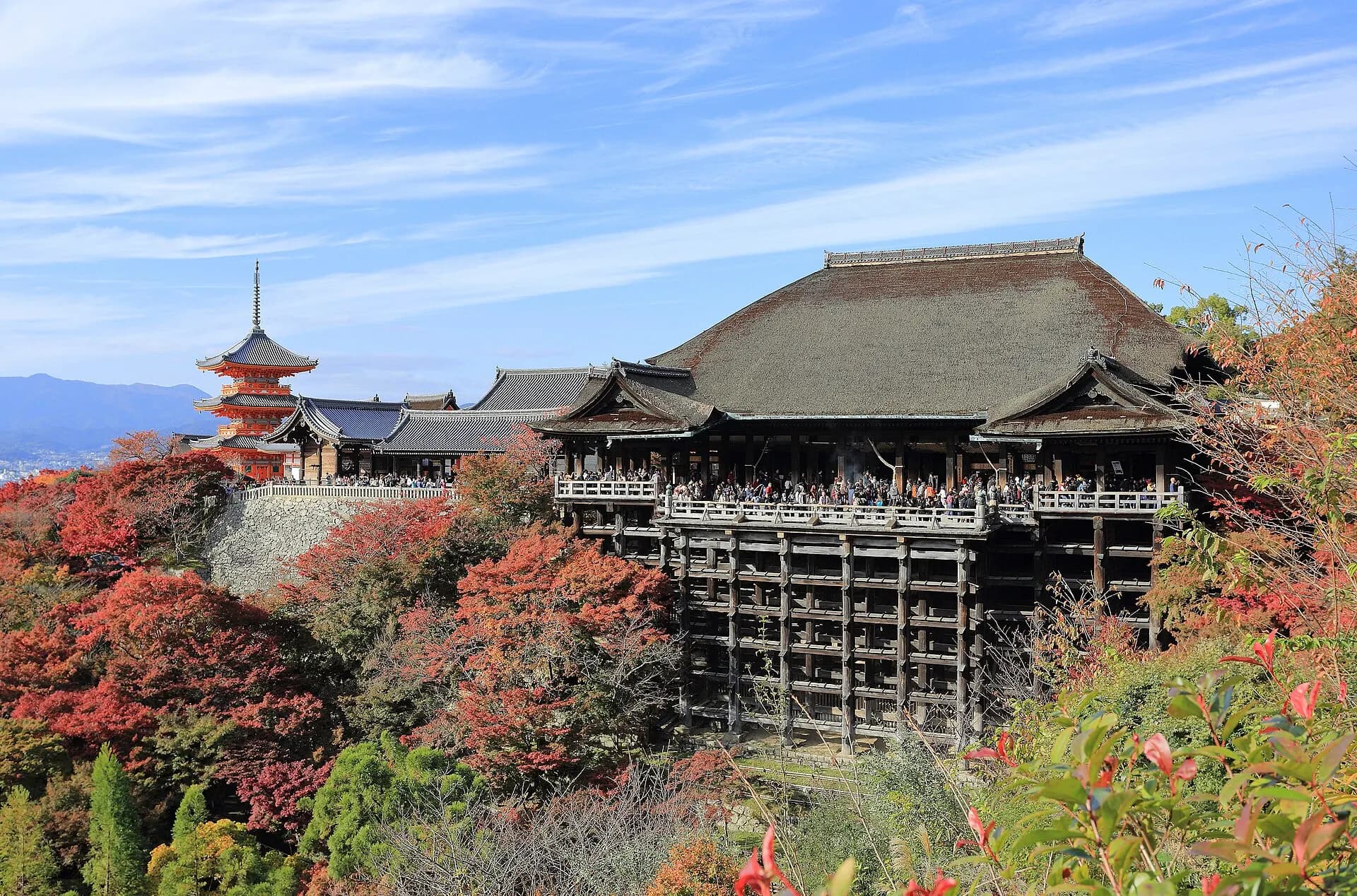 清水寺 (Kiyomizu-dera)